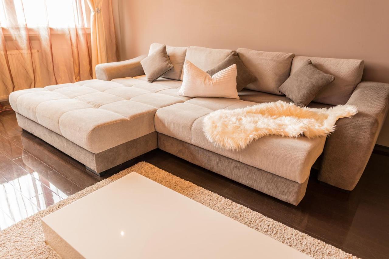 Lovely Apartment With Balcony Bucarest Extérieur photo