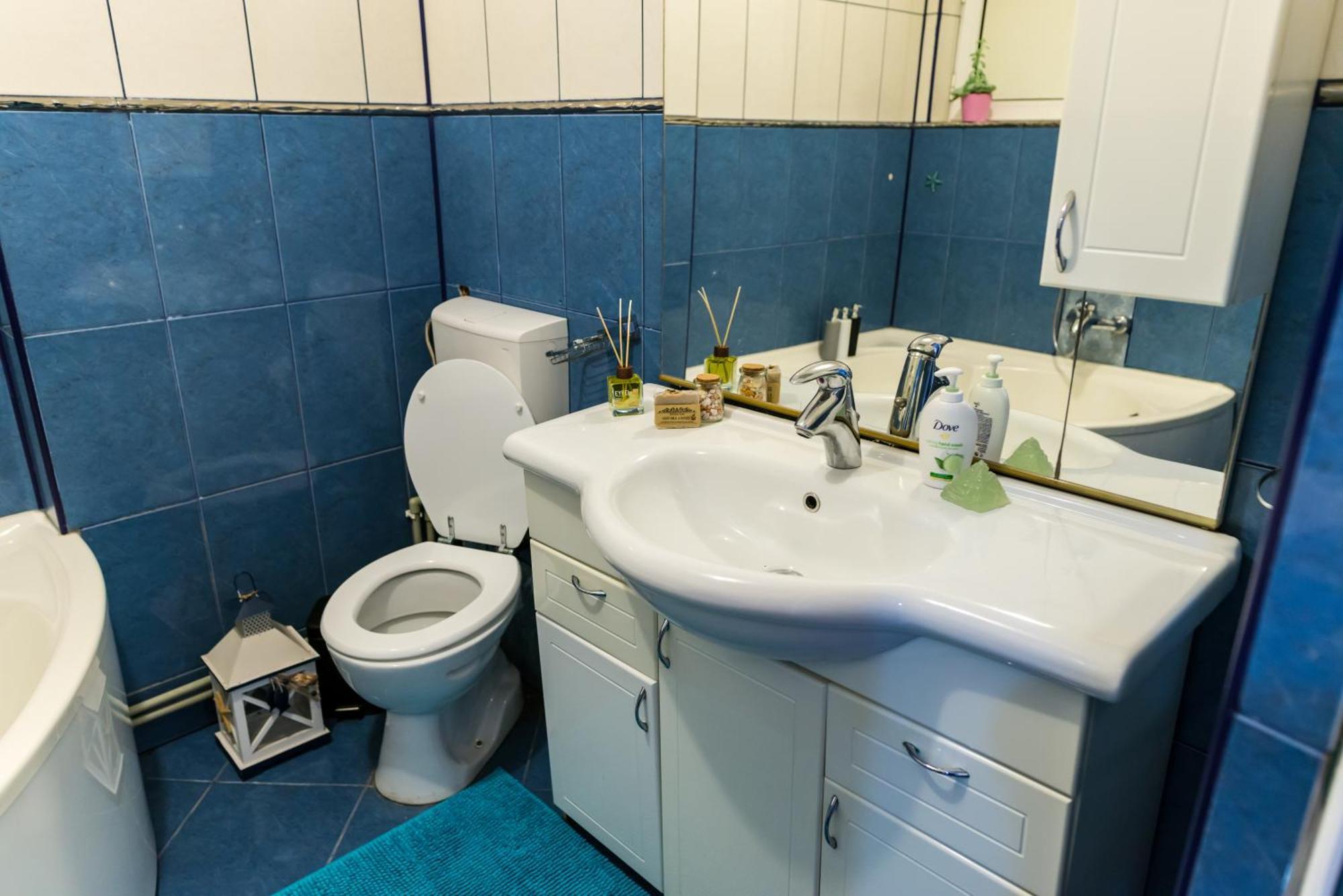 Lovely Apartment With Balcony Bucarest Extérieur photo