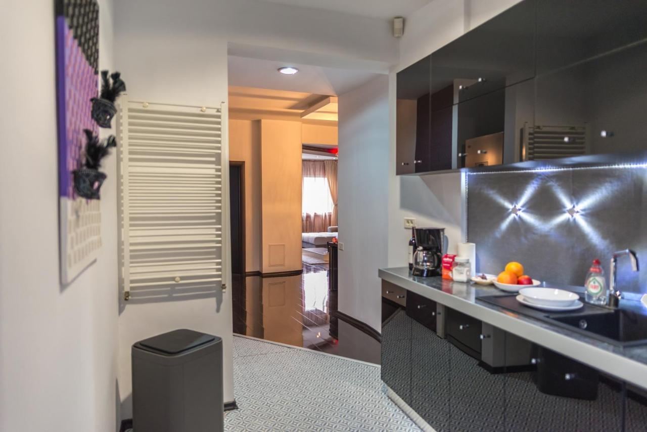 Lovely Apartment With Balcony Bucarest Extérieur photo